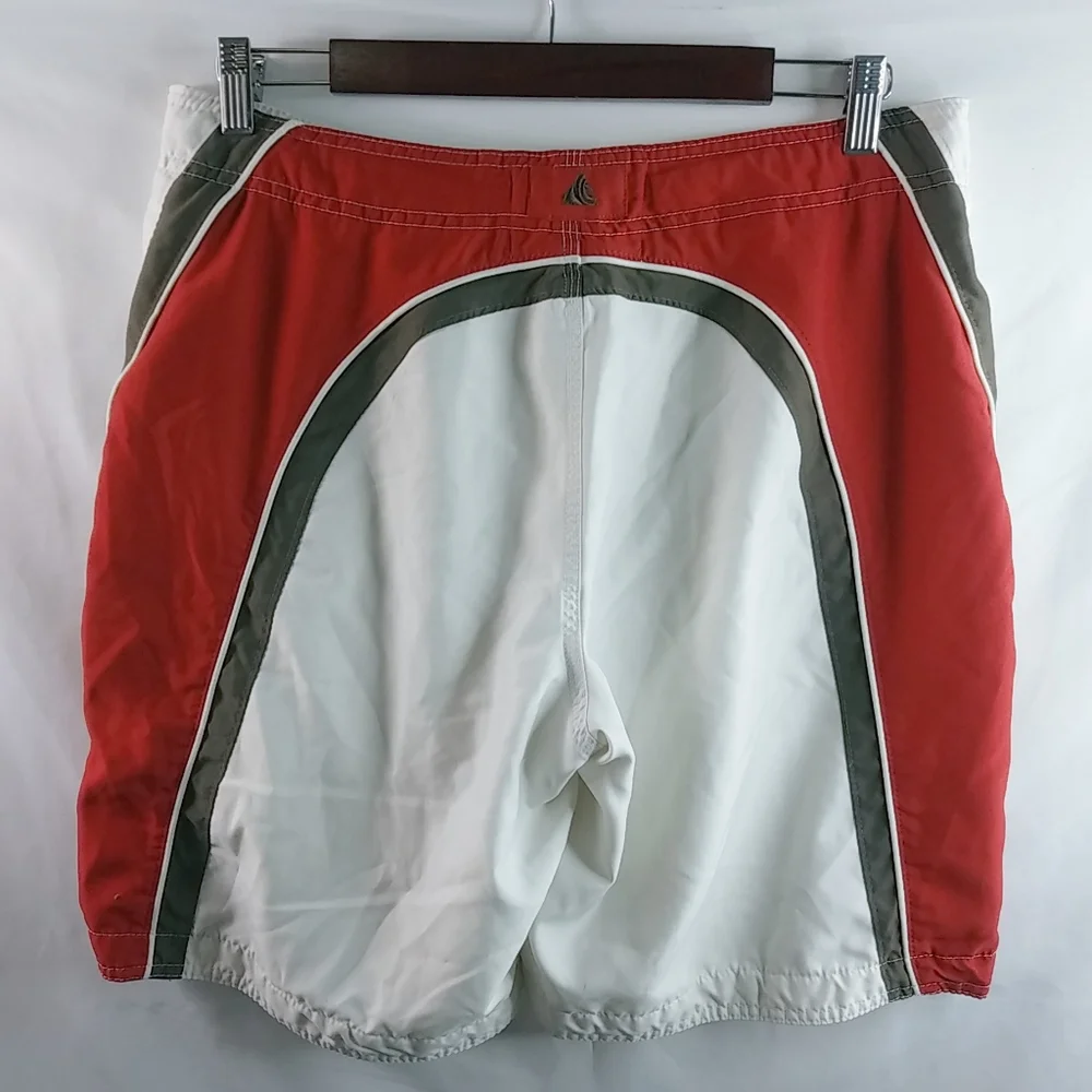 Wonder Wall 33 Mens Board Shorts Surf